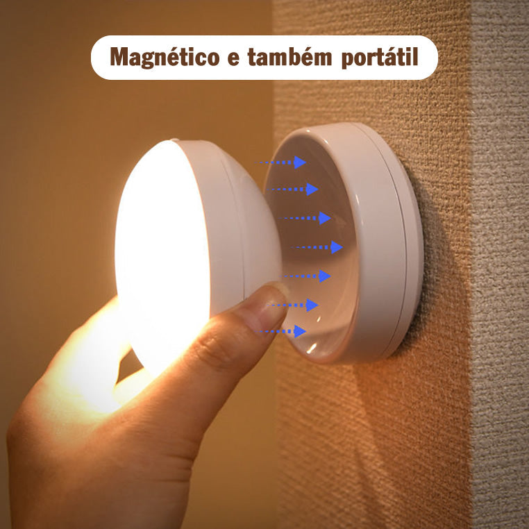 Luminária de parede externa - Com sensor de presença